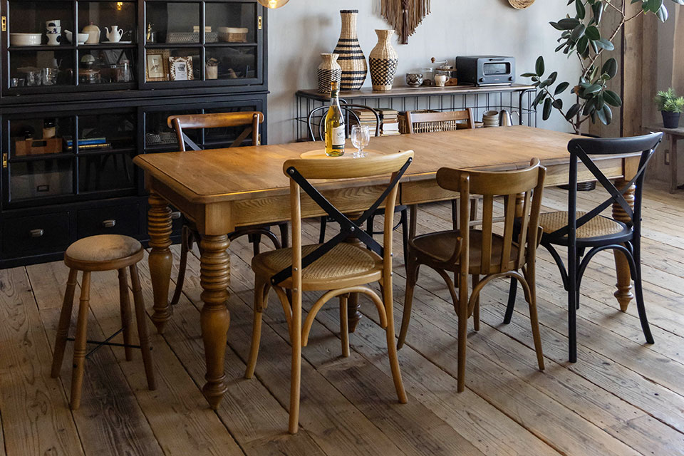 クロスバックチェア