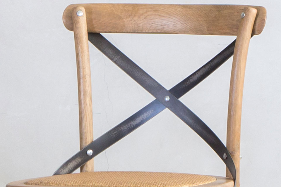 クロスバックチェア