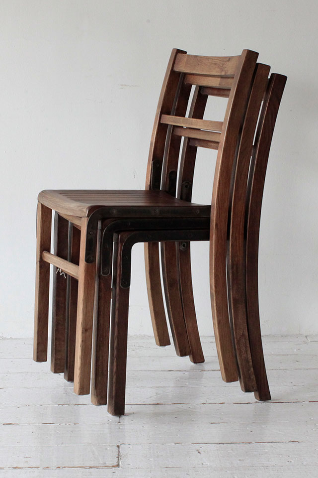 イオチェア：スタッキング