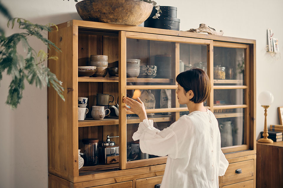 KNOT ANTIQUES スタイリングージャパニーズヴィンテージスタイル-シグレキャビネット上台ガラス引戸部分