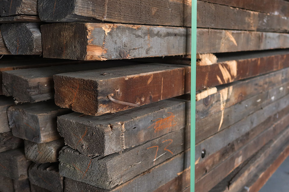 工場視察レポート:古材製造工程