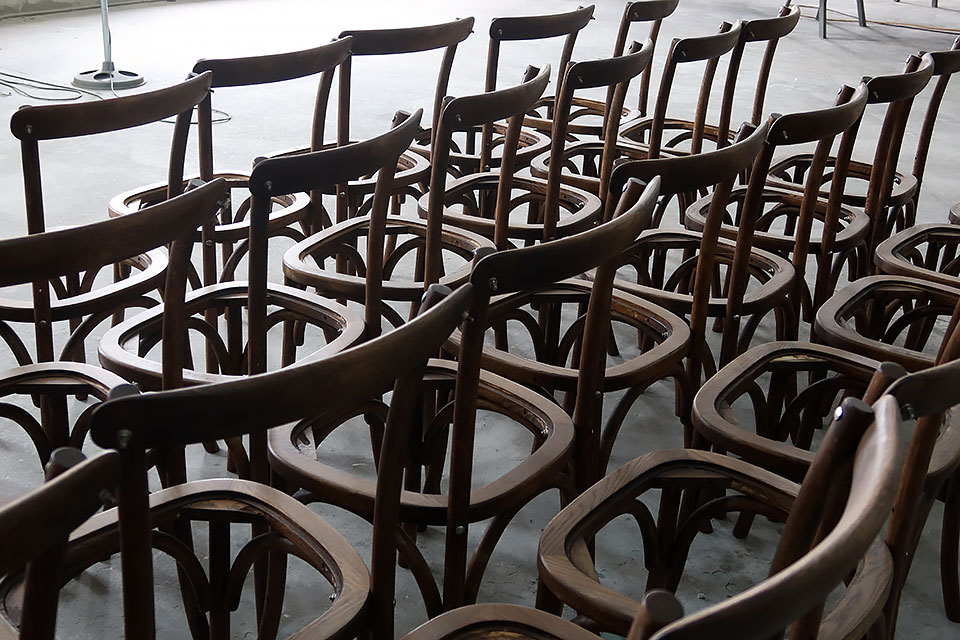 工場視察レポート:家具の製造工程