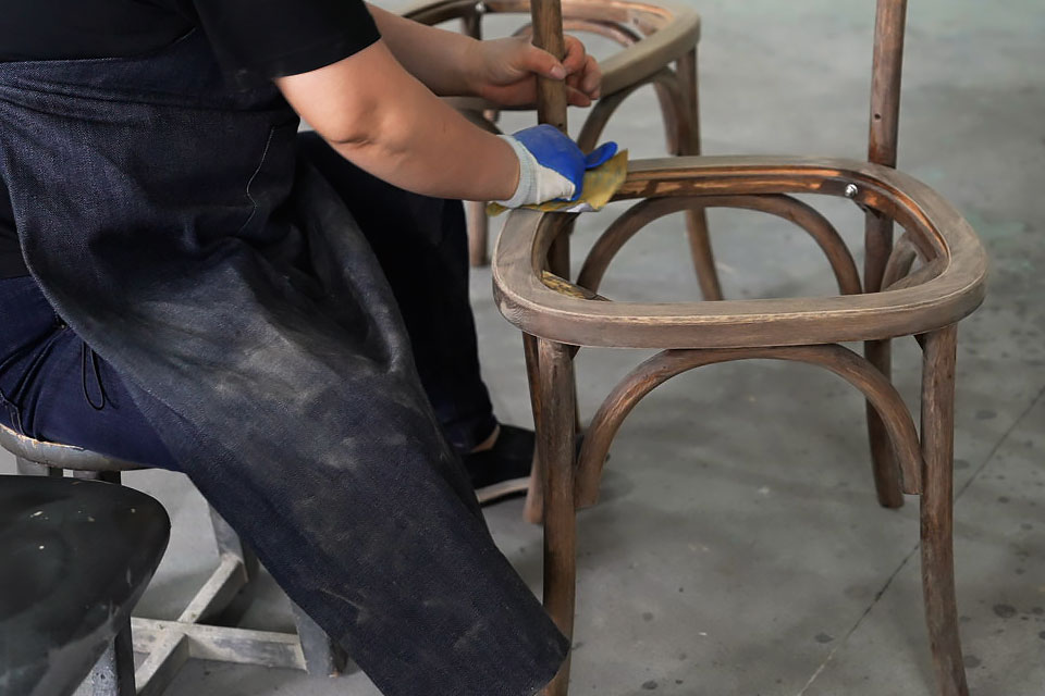 工場視察レポート:家具の製造工程