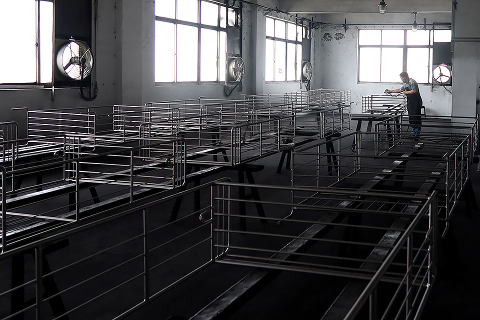 工場視察レポート:家具の製造工程:塗装