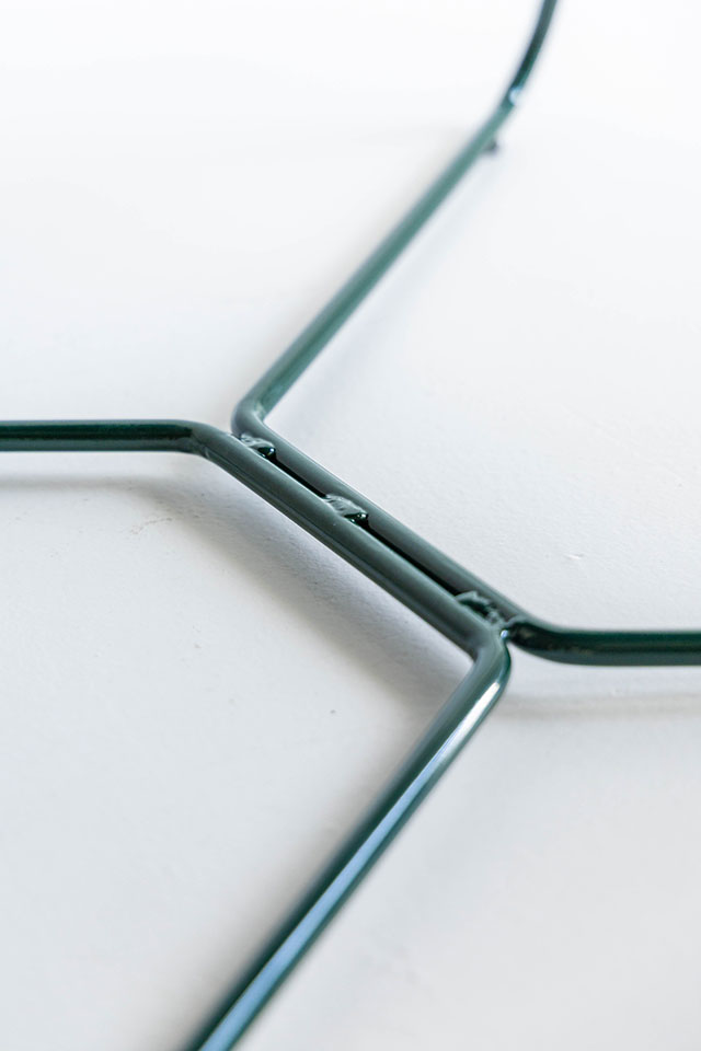 バロンラウンジチェア：脚部フレーム部分