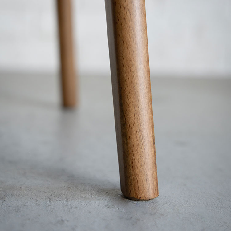 ロッソチェア：脚部