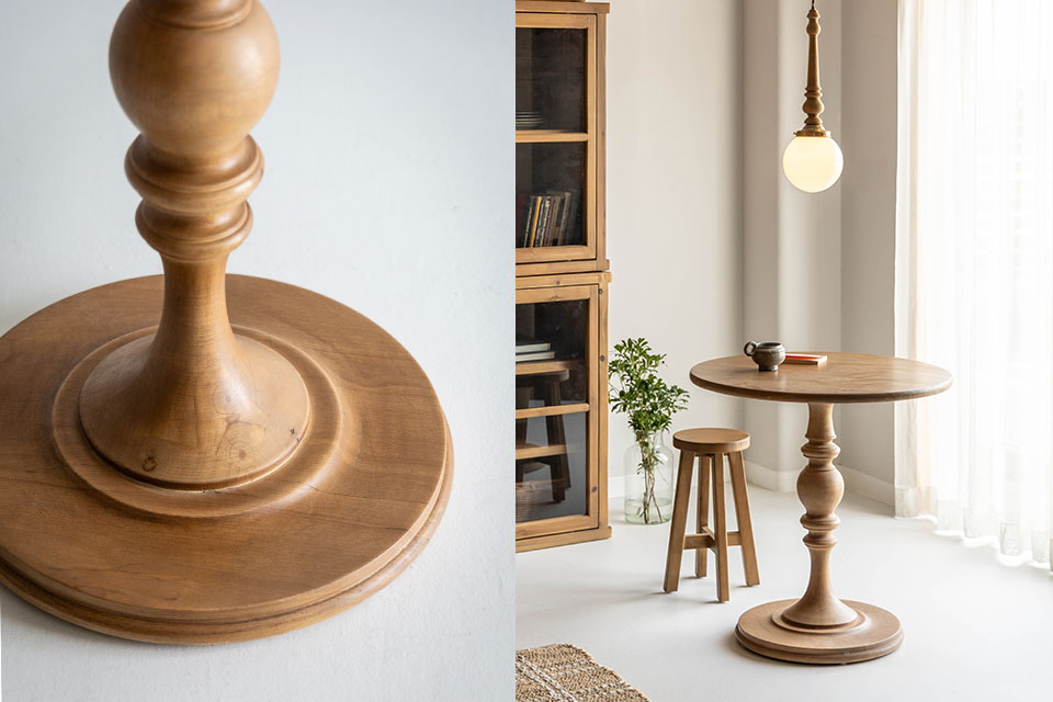 アデルカフェテーブル