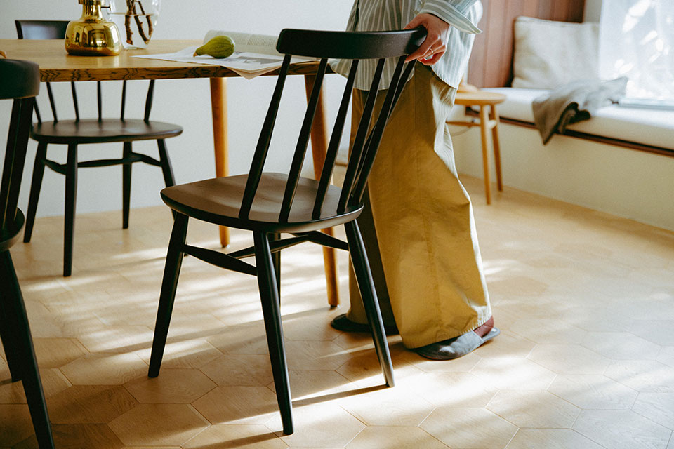 ナノダイニングテーブルスタイリング写真-OASIS/オアシス 建築材タイルを使ったインテリアコレクション-