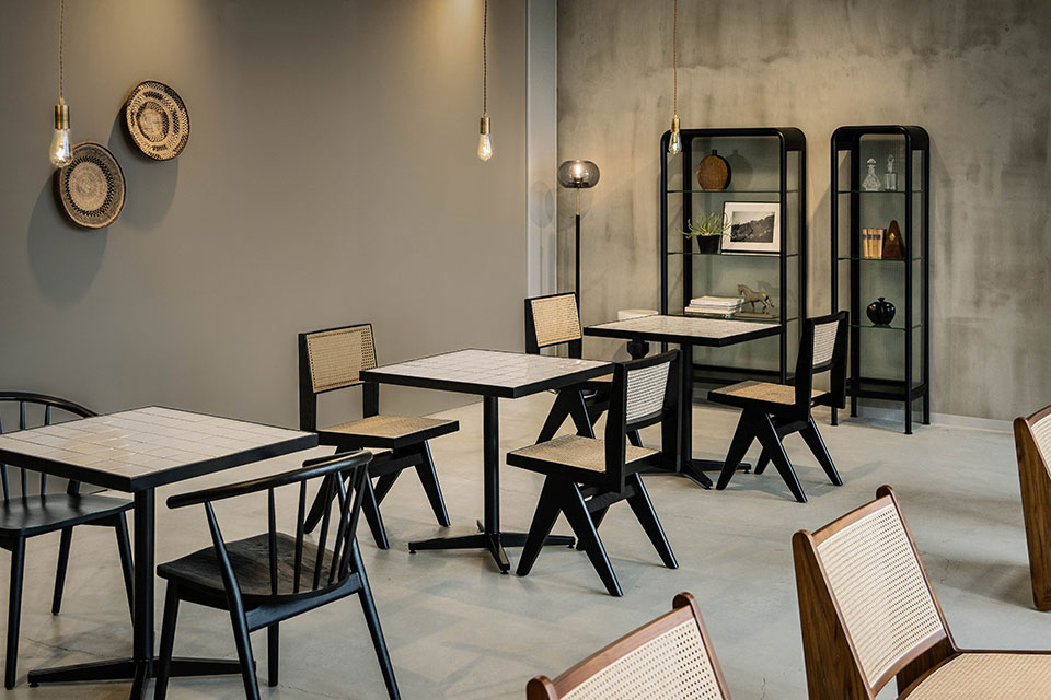 KNOT ANTIQUES / カフェスタイルコーディネート例