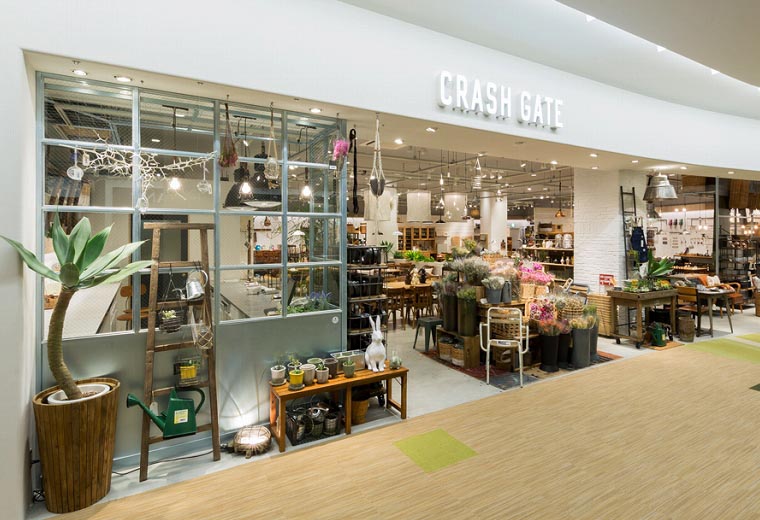 クラッシュゲート Expocity大阪店 Crush Crash Project クラッシュ公式webサイト